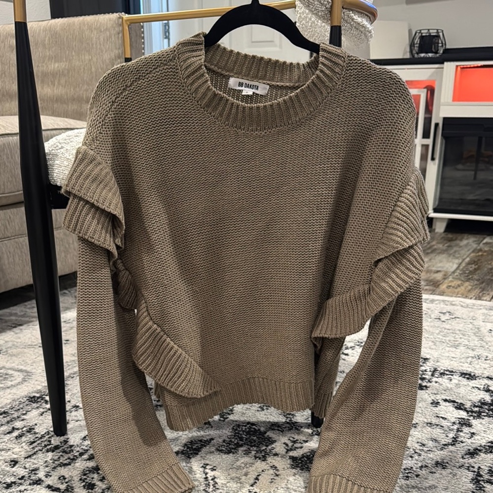 BB Dakota Women's Tan Sweater